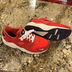 Nike Huarache size 11